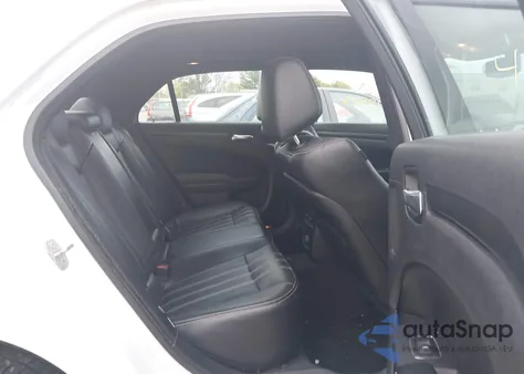 2014 Chrysler 300 из США, поврежденный, VIN 2C3CCABG7EH308570